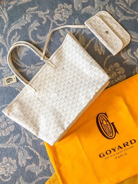 how much does a goyard bag cost in paris|goyard bag catalogue.